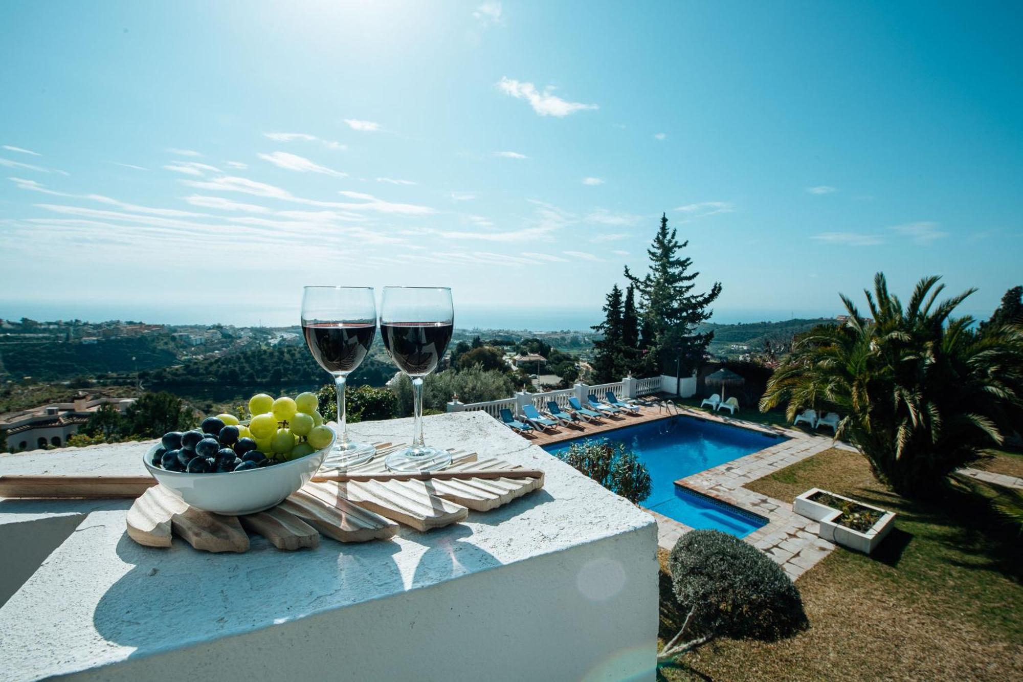 Gran Villa Con Vistas Al Mar Y Piscina Privada Málaga Exterior foto